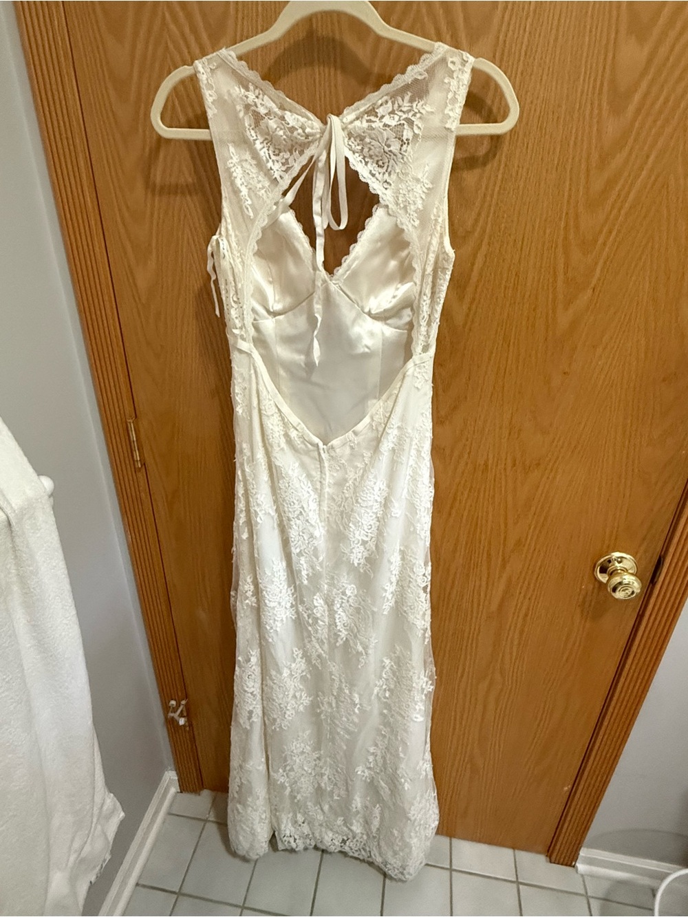 Lace-Back Ivory Wedding Dress with Open V Back
